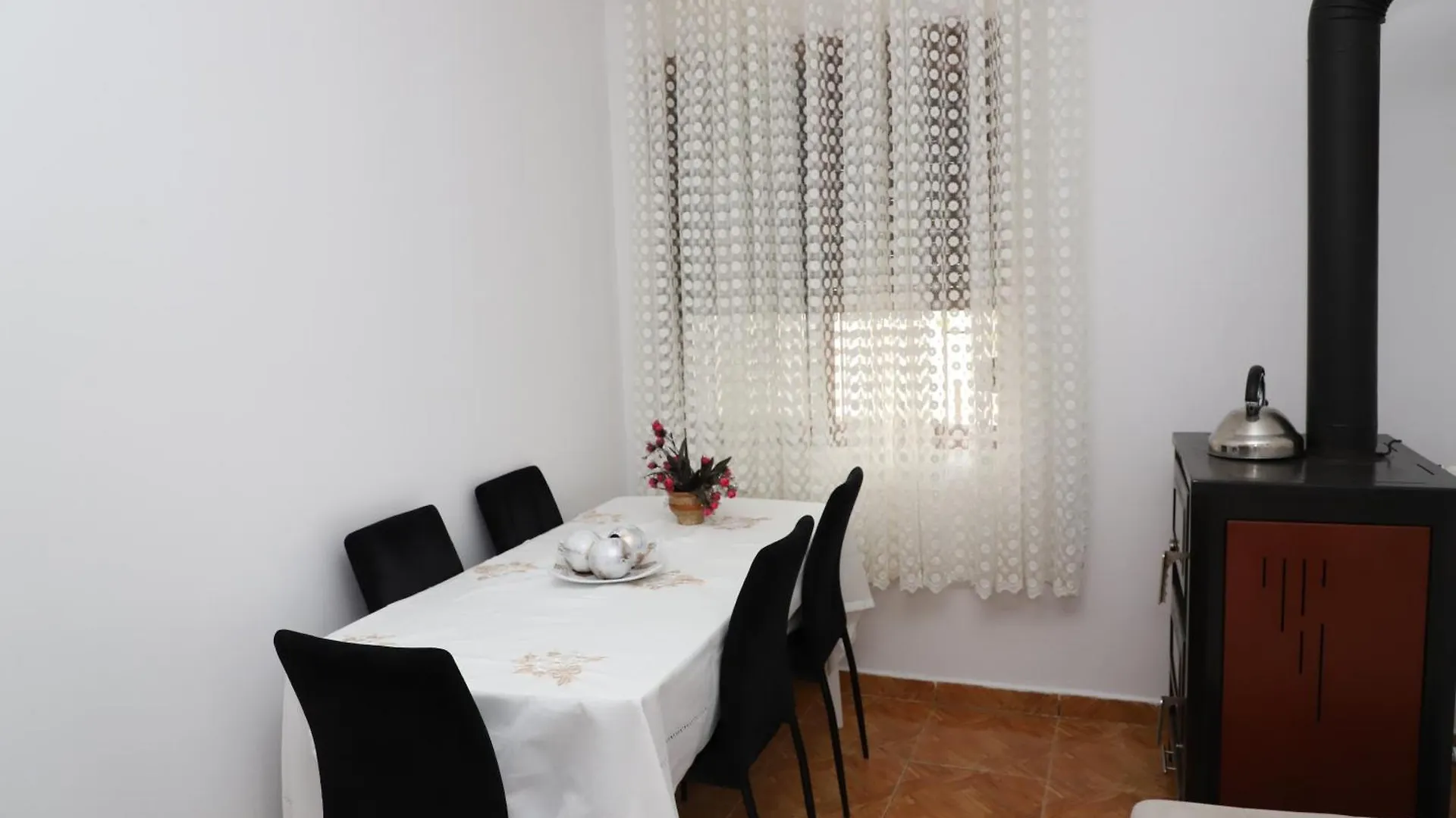 Apartment Xheison Berat