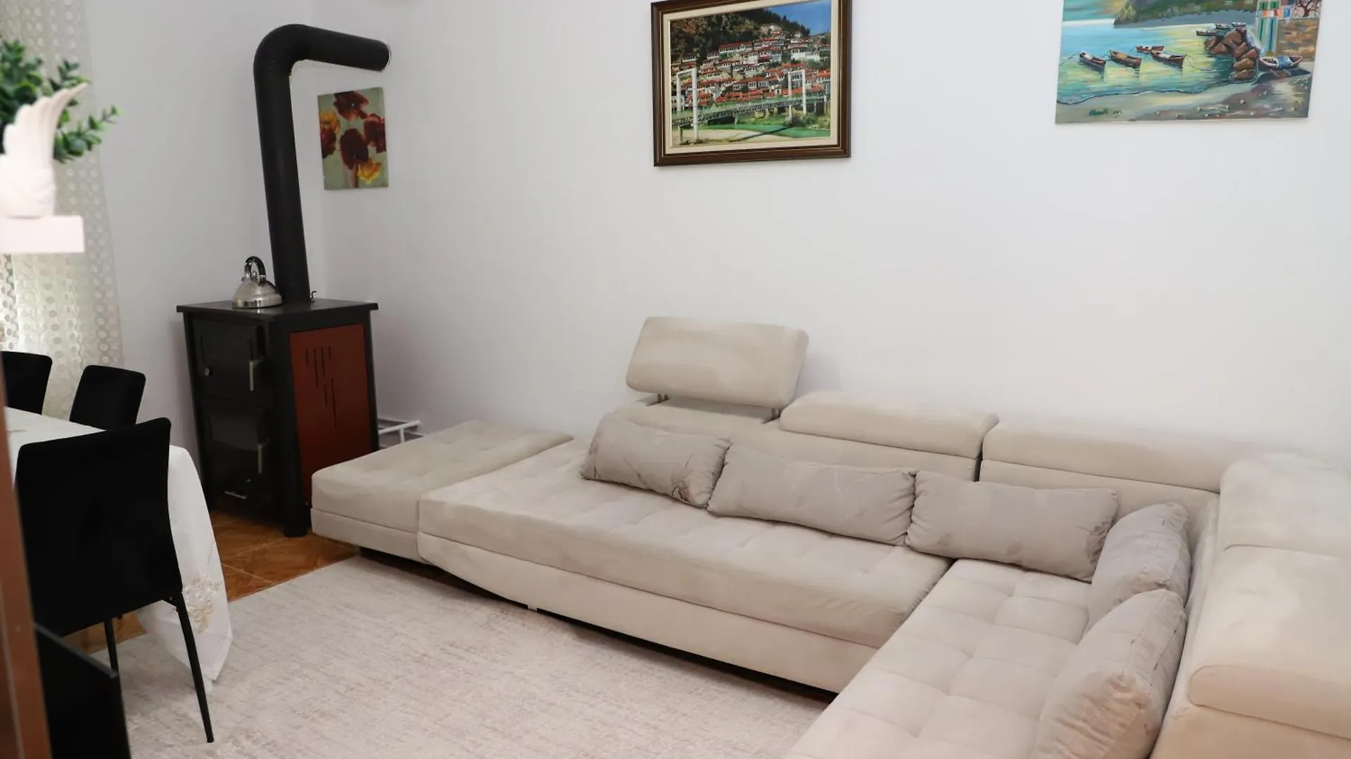 Apartment Xheison Berat Albania